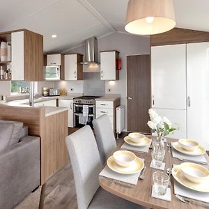 Mobile Home 3